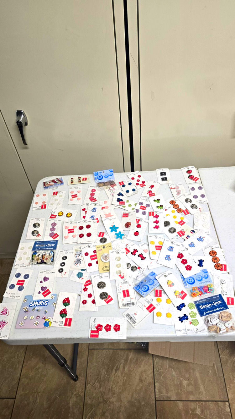 Huge Destash Lot of Novelty Sewing & Craft Buttons - 50+ Cards (Smurfs, Animals,